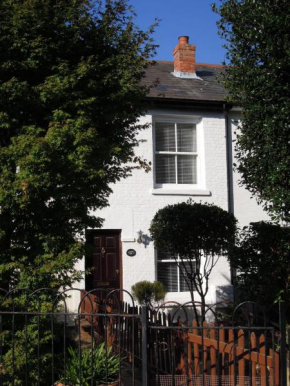 Pretty Victorian Cottage